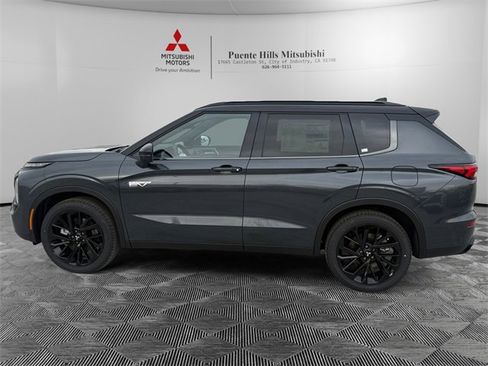 New 2025 Mitsubishi Outlander SEL Black Edition image 8