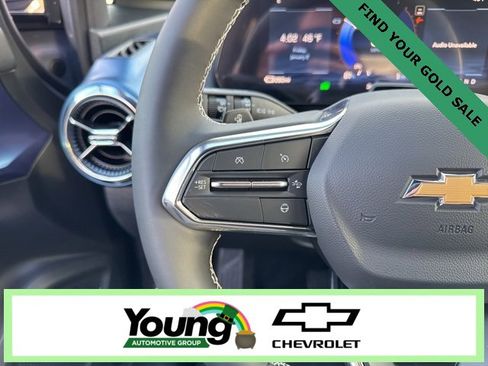 New 2026 Chevrolet Equinox EV LT image 18