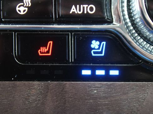 Used 2021 Lincoln Aviator Reserve w/ Equipment Group 201A AWD/4WD image 47