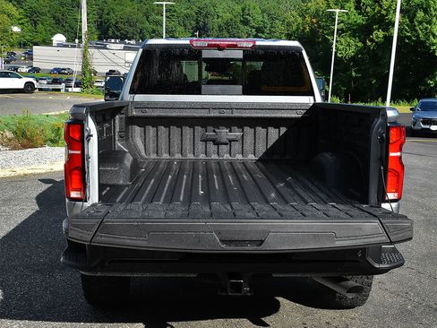 New 2026 Chevrolet Silverado 2500 LTZ w/ LTZ Plus Package AWD/4WD image 9