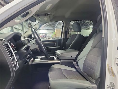 Used 2018 RAM 2500 Big Horn w/ Harvest Edition AWD/4WD image 4