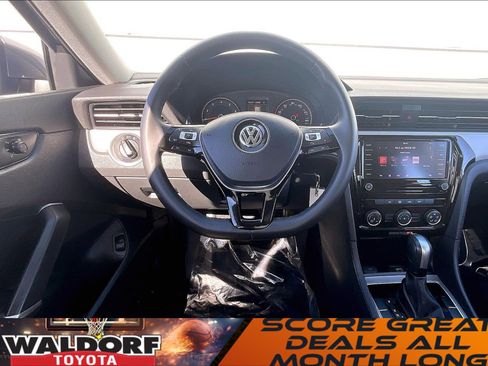 Used 2021 Volkswagen Passat 2.0T S image 6