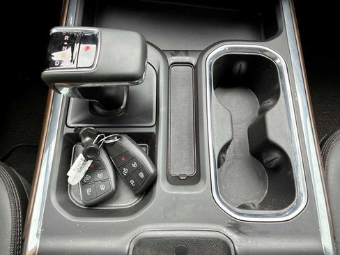 Certified 2024 Chevrolet Silverado 1500 High Country w/ Technology Package image 16