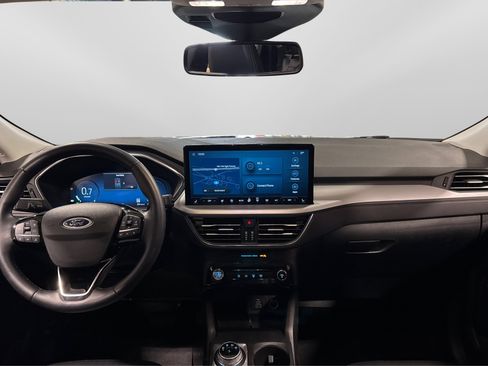 Used 2025 Ford Escape Platinum image 23