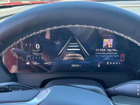 Used 2025 Chevrolet Traverse LT image 26