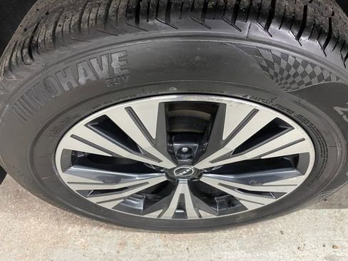 Used 2022 Nissan Rogue SV image 7