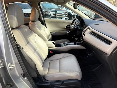 Used 2018 Honda HR-V EX-L image 22