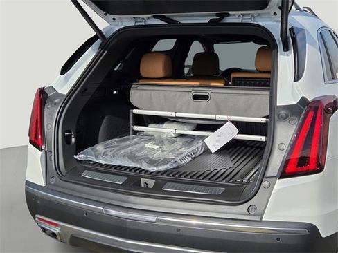 New 2026 Cadillac XT5 Premium Luxury w/ Driver Assist Package image 17