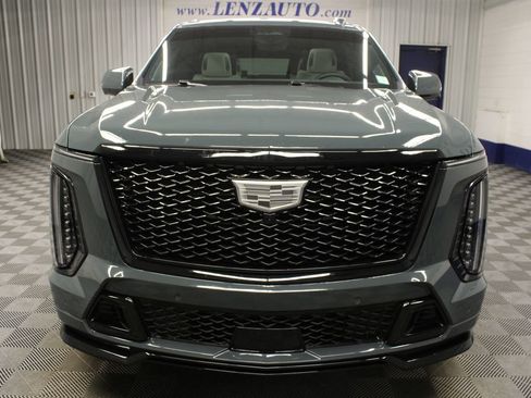 Used 2026 Cadillac Escalade V AWD/4WD image 64