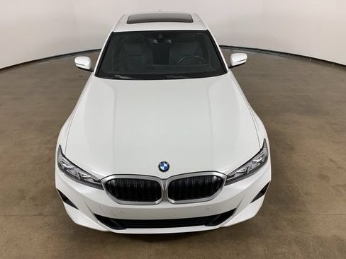 Used 2023 BMW 330i xDrive Sedan w/ Driving Assistance Package AWD/4WD image 4