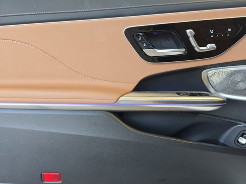 Certified 2025 Mercedes-Benz CLE 300 4MATIC Coupe image 30