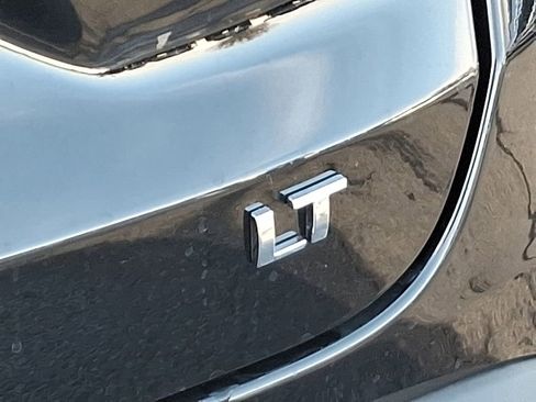 New 2026 Chevrolet Trax LT w/ Sunroof Package image 12