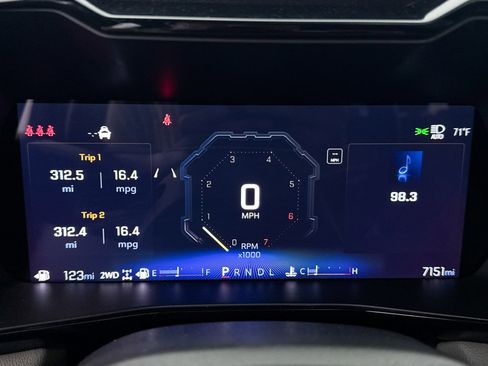 Used 2024 Chevrolet Colorado ZR2 image 34