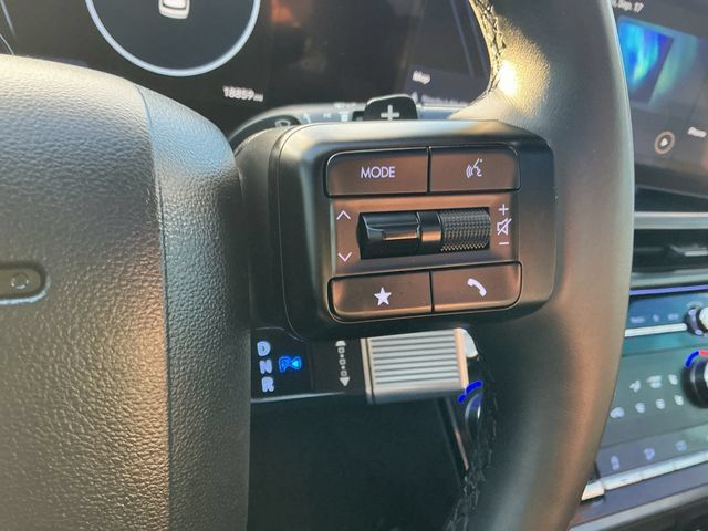 Used 2025 Hyundai Santa Fe Calligraphy FWD image 19