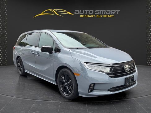Used 2023 Honda Odyssey Sport image 7