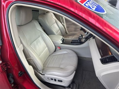 Used 2011 Ford Taurus Limited w/ 301A Rapid Spec Order Code image 27