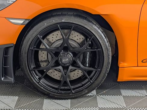 Certified 2025 Porsche 718 Cayman GT4 RS RWD image 11