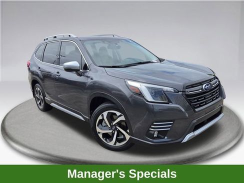 Used 2023 Subaru Forester Touring AWD/4WD image 2