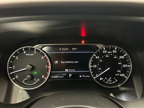 Used 2023 Nissan Rogue SV image 15