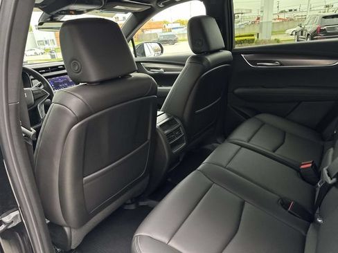 Certified 2025 Cadillac XT5 Luxury w/ LPO, Floor Liner Package FWD image 28