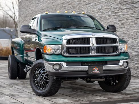 Used 2003 Dodge Ram 3500 Truck ST image 2