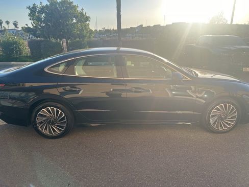 Certified 2025 Hyundai Sonata SEL FWD image 8