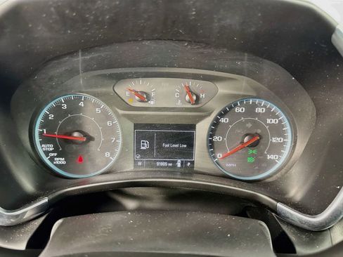 Used 2021 Chevrolet Equinox LS w/ LS Convenience Package FWD image 17