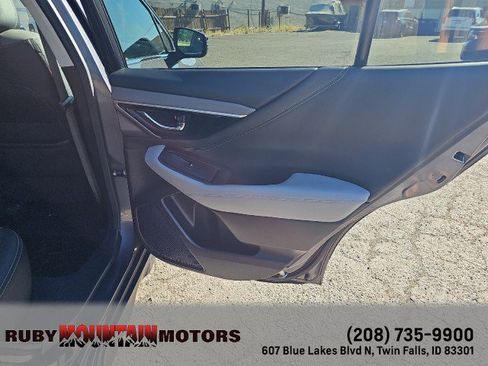 Used 2020 Subaru Outback Onyx Edition XT AWD/4WD image 32