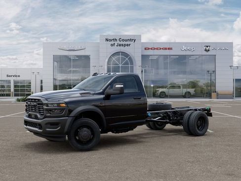 New 2025 RAM 4500 Tradesman AWD/4WD image 2