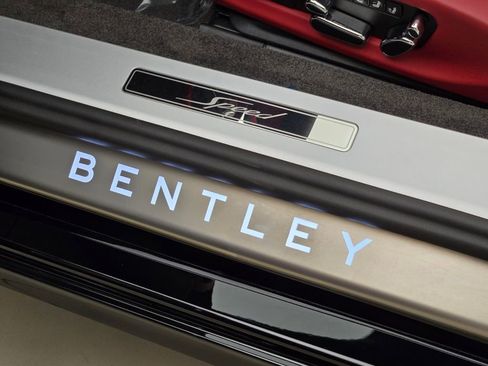 Used 2024 Bentley Continental GT Speed AWD/4WD image 32