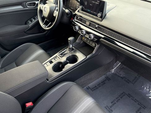 Certified 2025 Honda Civic Sport image 15