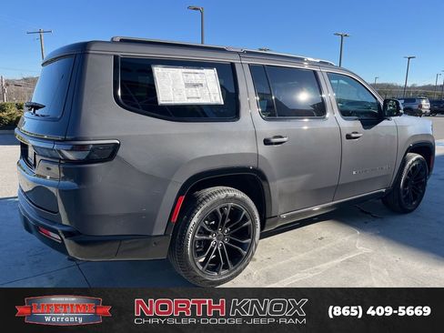 New 2026 Jeep Grand Wagoneer Summit image 23