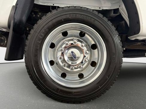 Used 2024 Ford F450 Lariat w/ Lariat Ultimate Package AWD/4WD image 16