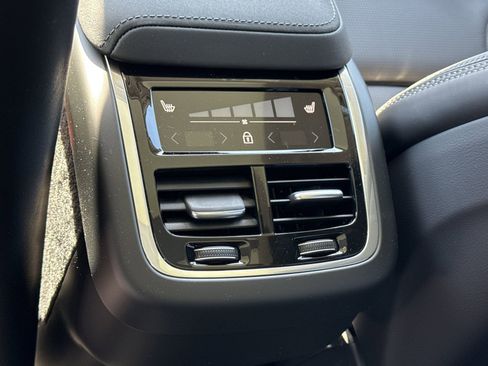 New 2026 Volvo XC60 B5 Ultra w/ Protection Package Premier image 15