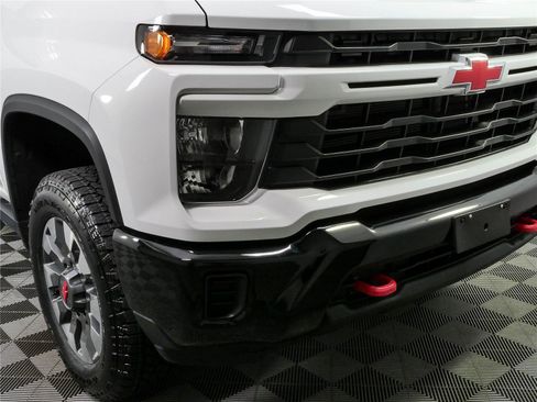 Used 2024 Chevrolet Silverado 2500 Custom w/ Custom Value Package AWD/4WD image 34