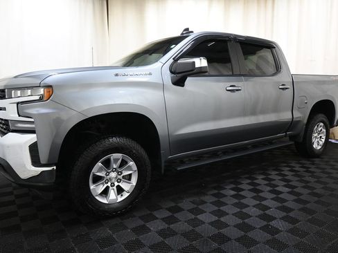 Used 2019 Chevrolet Silverado 1500 LT w/ Convenience Package image 5