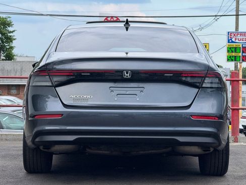 Used 2025 Honda Accord SE image 6