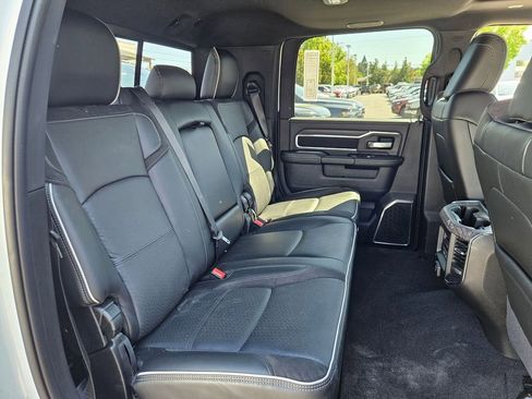 New 2026 RAM 3500 Laramie AWD/4WD image 15