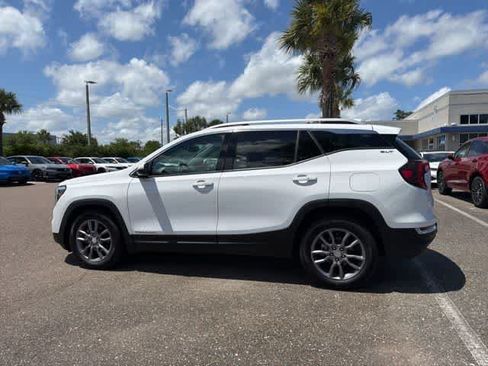 Used 2023 GMC Terrain SLT FWD image 22