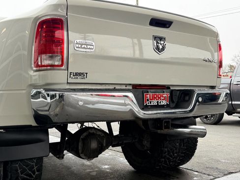 Used 2018 RAM 3500 Laramie Longhorn image 9
