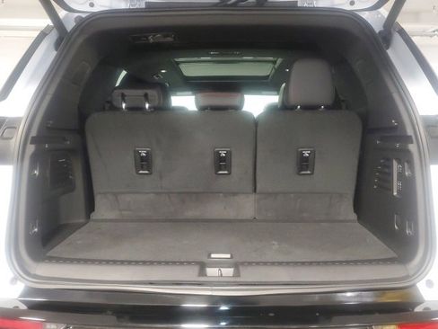 Used 2026 Chevrolet Traverse RS image 10