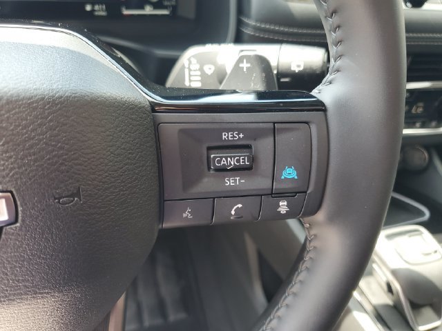Certified 2025 Nissan Rogue SL w/ SL Premium Package FWD image 21