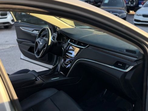 Used 2018 Cadillac XTS Luxury image 32