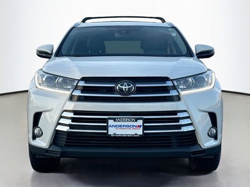 Used 2017 Toyota Highlander Limited image 16