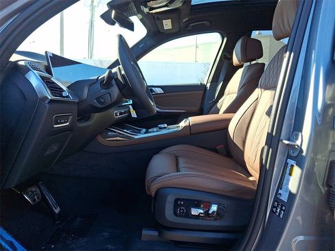 New 2026 BMW X7 M60i image 11