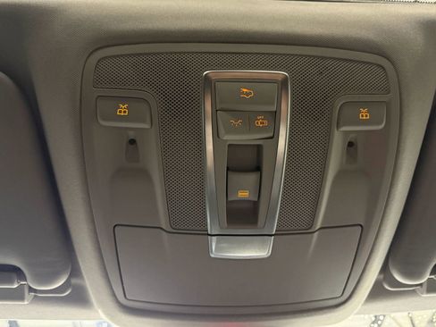 Used 2014 Mercedes-Benz GL 450 4MATIC w/ Lane Tracking Package image 40