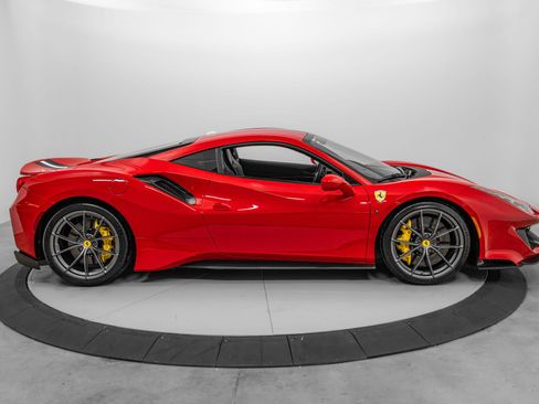 Certified 2020 Ferrari 488 Pista Coupe RWD image 9