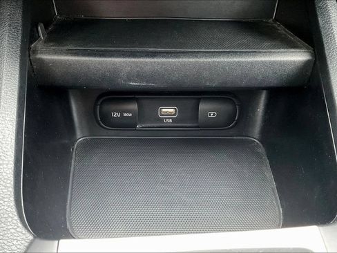 Used 2024 Kia Forte LXS w/ LXS Technology Package FWD image 15