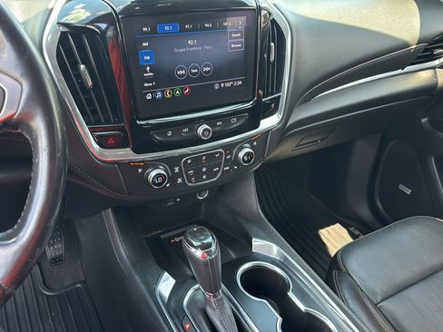 Used 2020 Chevrolet Traverse Premier w/ Redline Edition AWD/4WD image 11