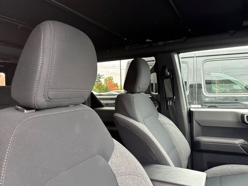 Used 2021 Ford Bronco Big Bend image 17